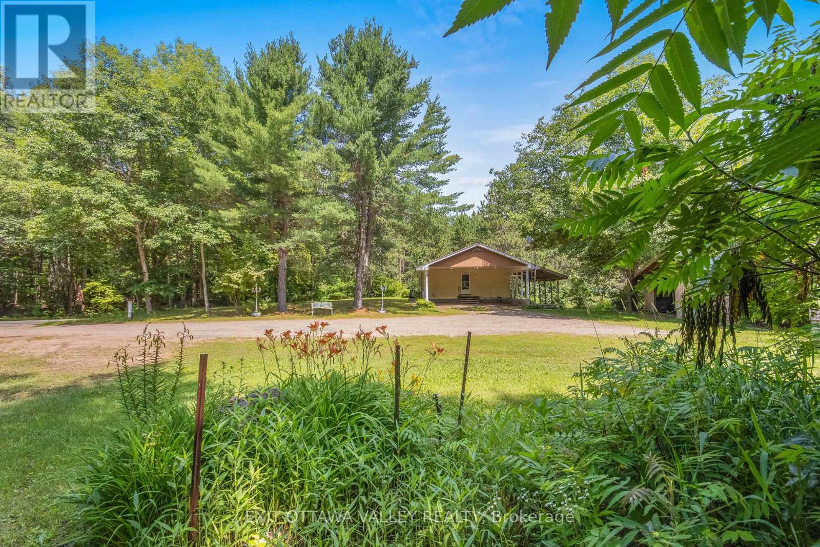 323 BURNT BRIDGE ROAD - Image 35