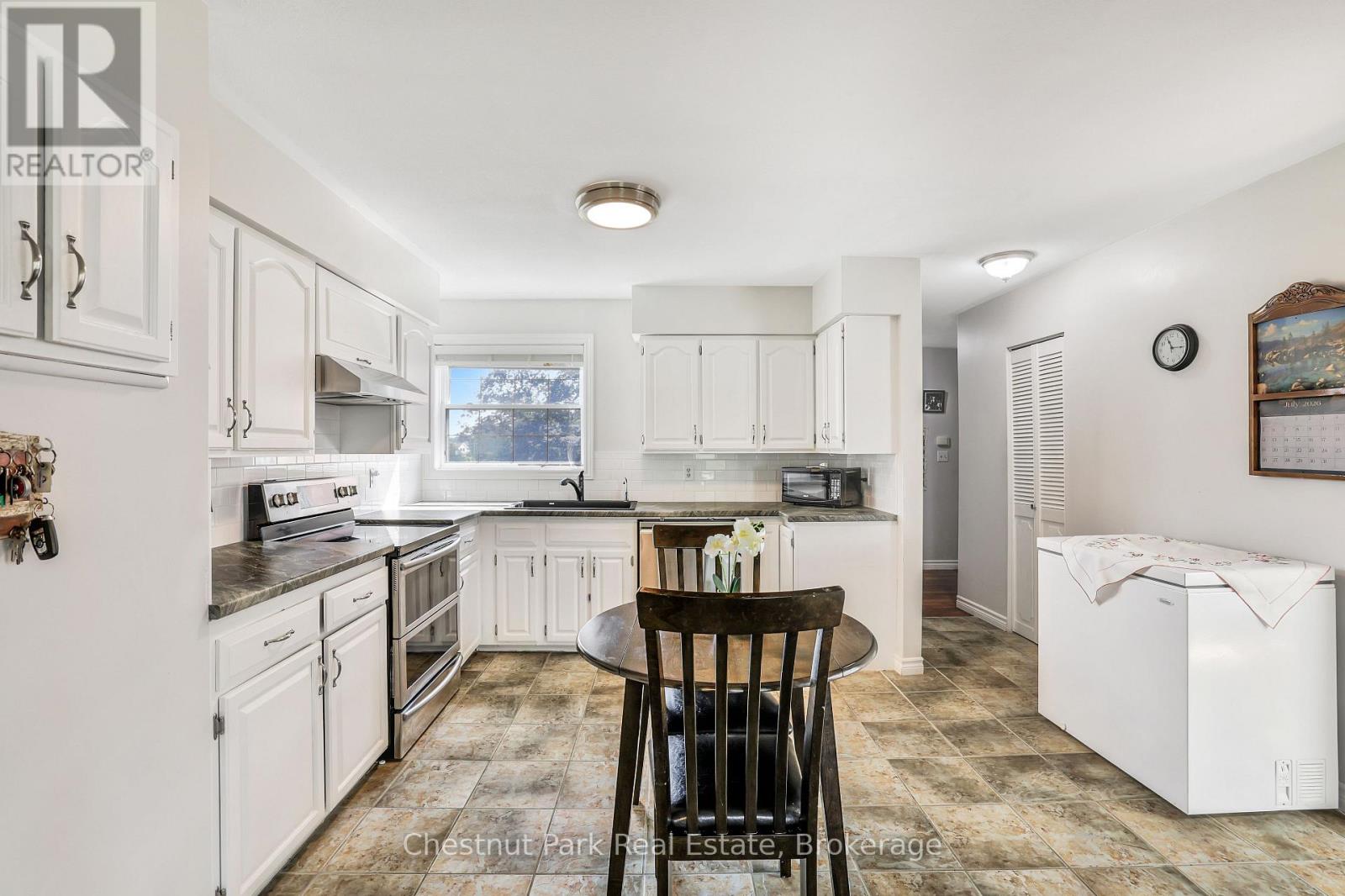 384 URSTADT STREET - 10