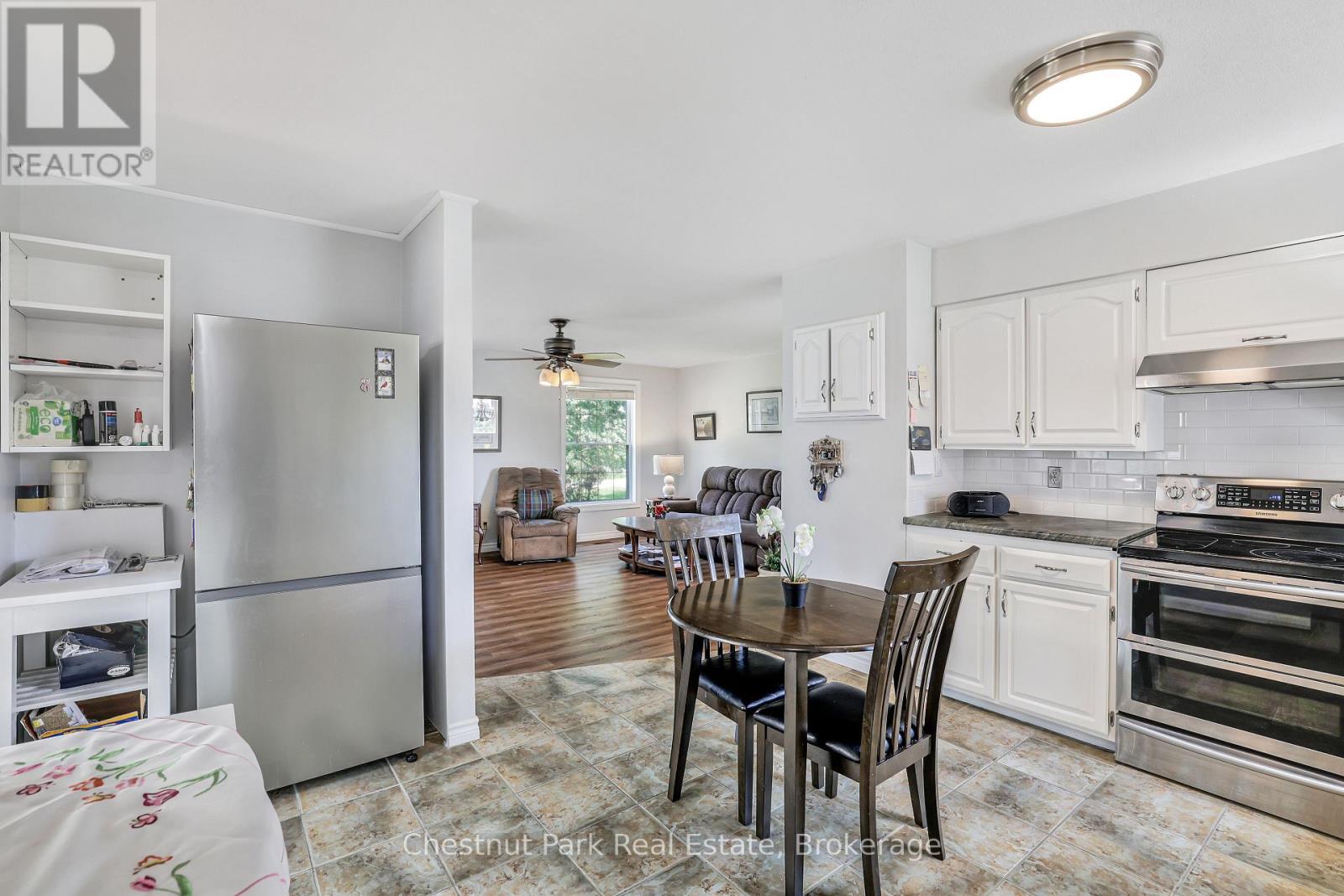 384 URSTADT STREET - 11