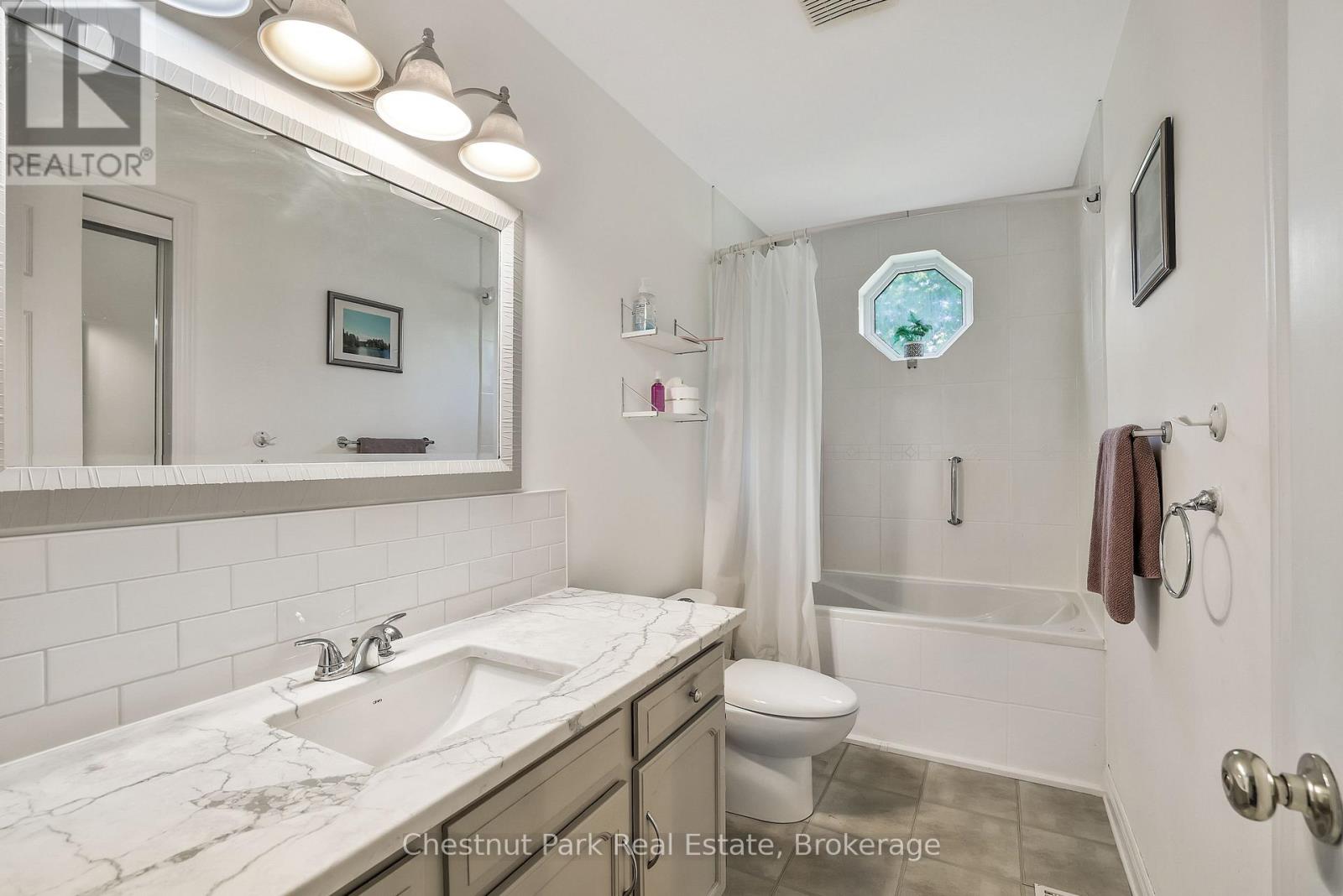 384 URSTADT STREET - 21