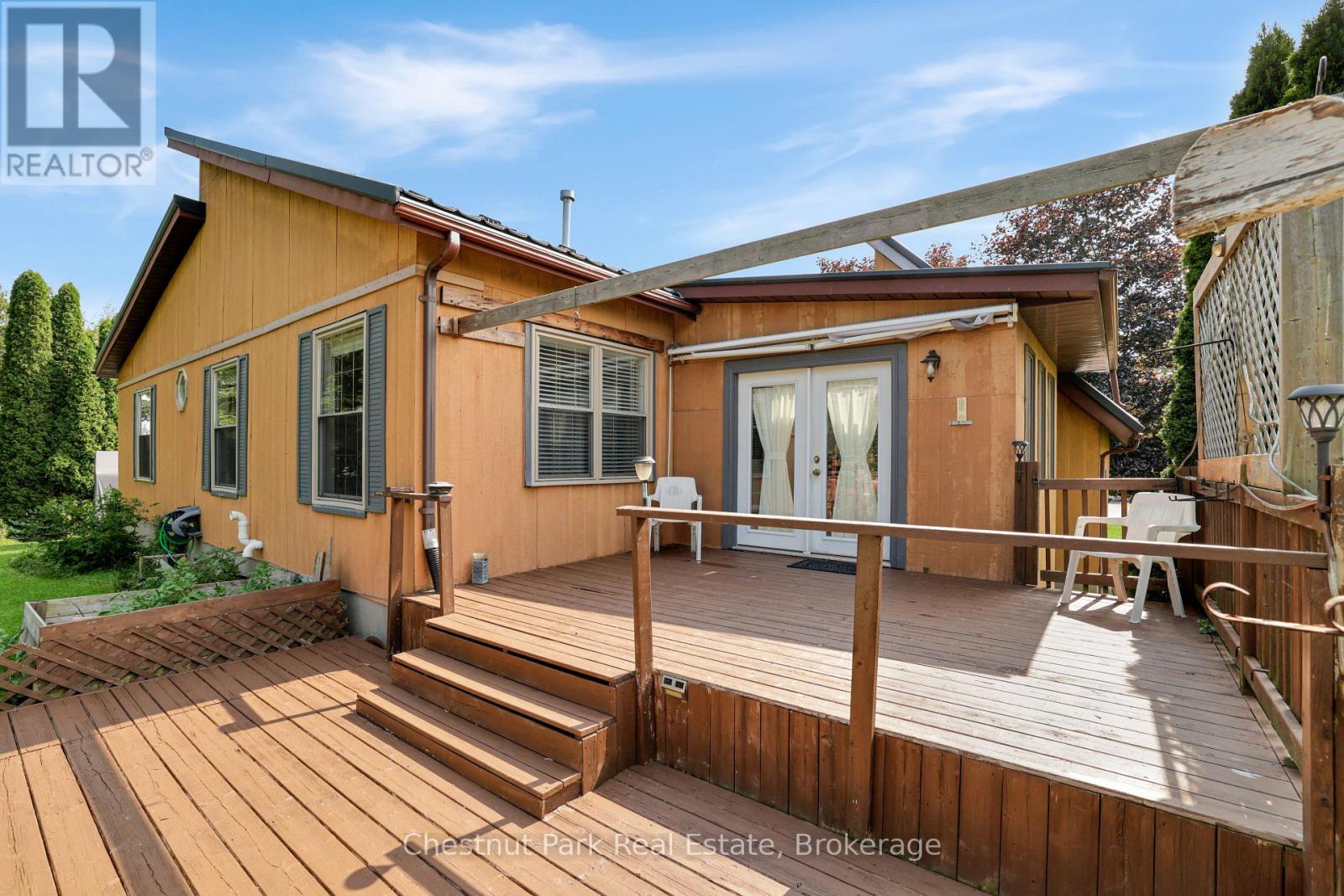 384 URSTADT STREET - 26