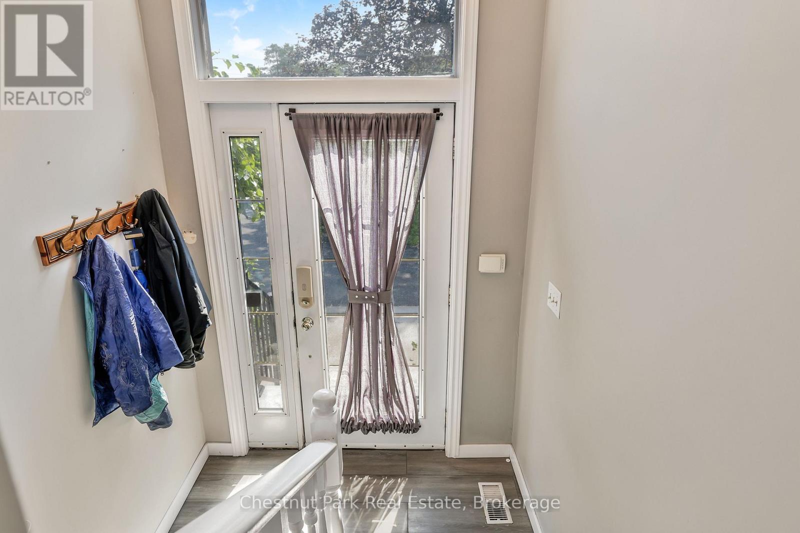 384 URSTADT STREET - 5