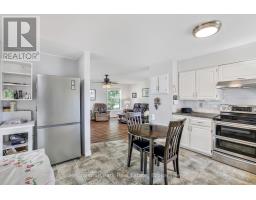 384 Urstadt Street, Georgian Bluffs, ON N4K6V5 Photo 11