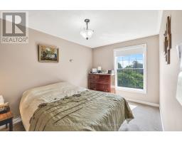 384 Urstadt Street, Georgian Bluffs, ON N4K6V5 Photo 17