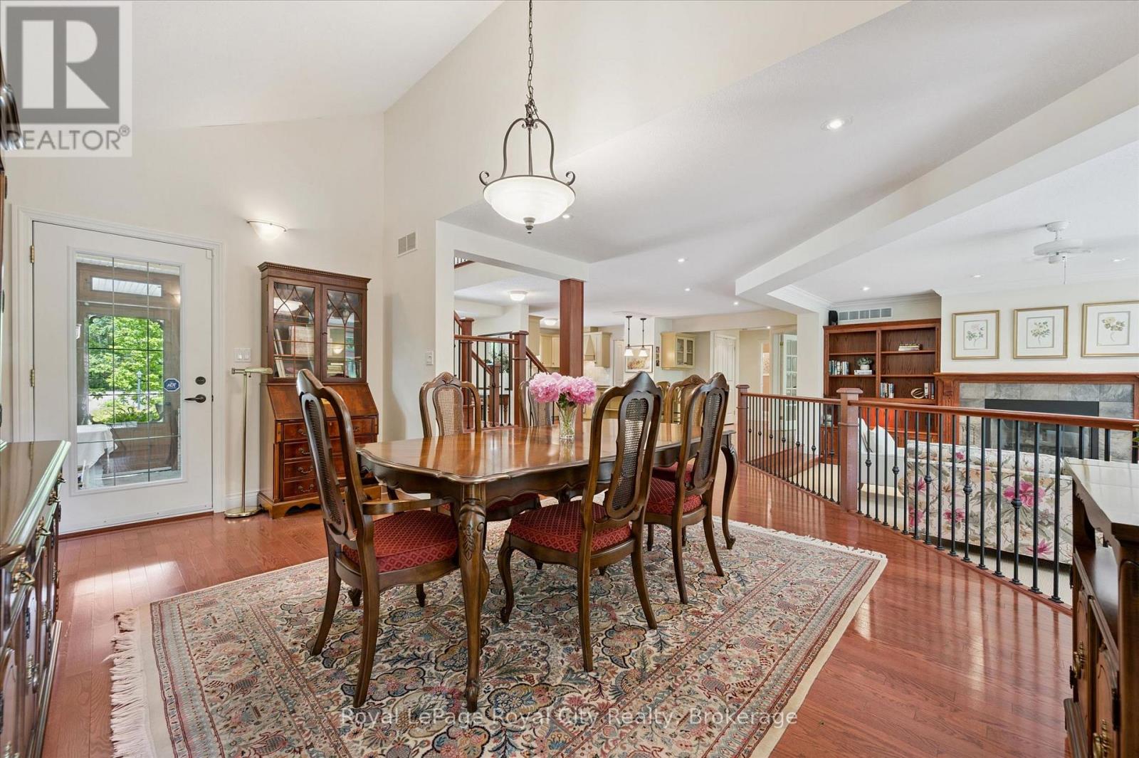 135 HUME ROAD - 13