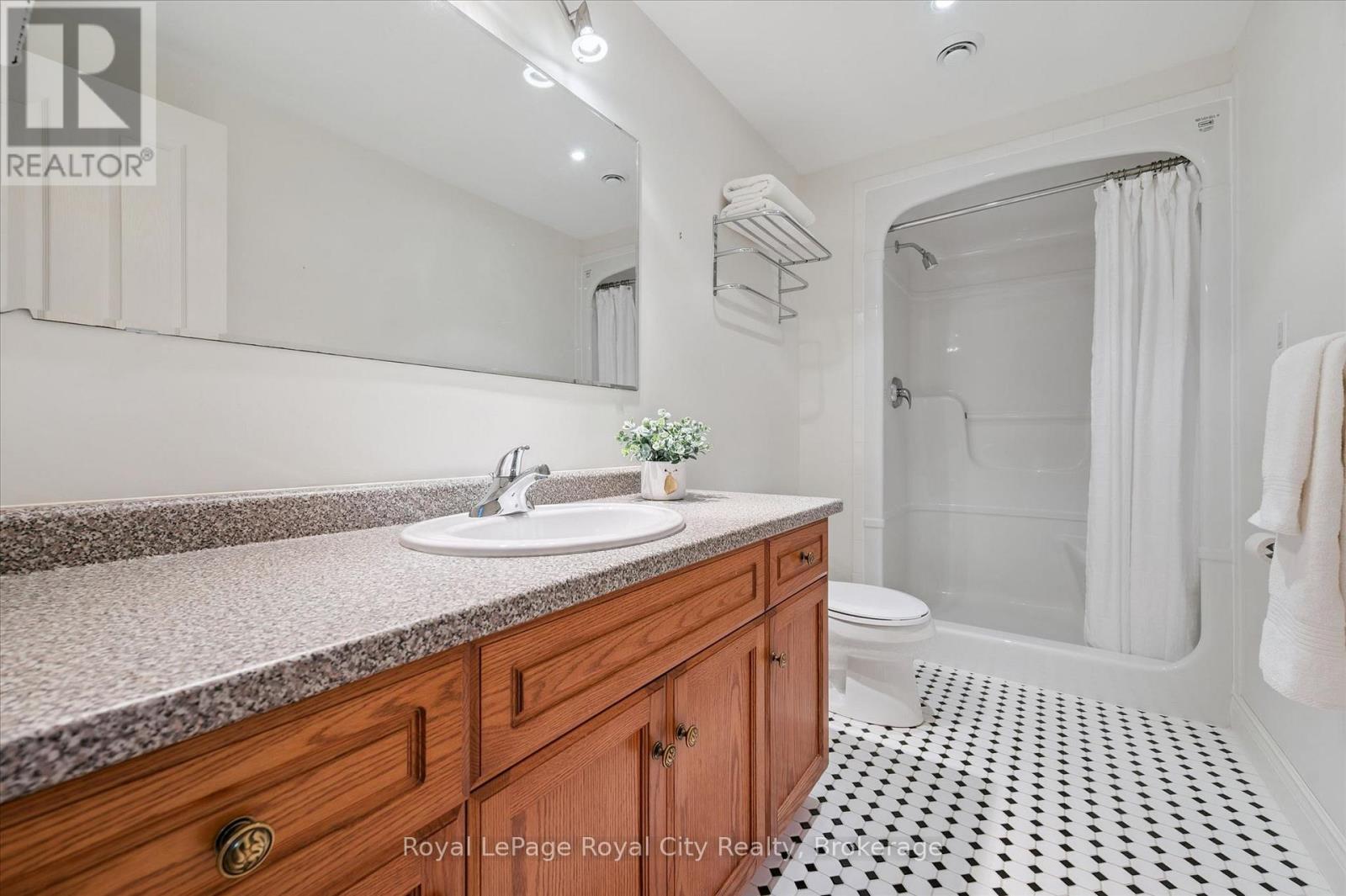 135 HUME ROAD - 37