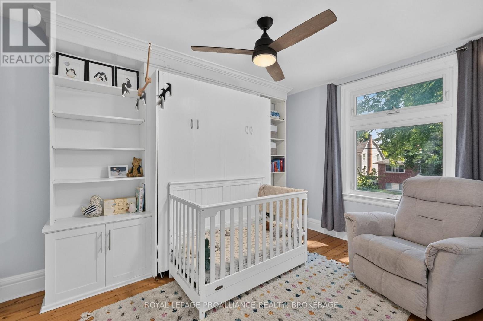36 LIVINGSTON AVENUE - 22