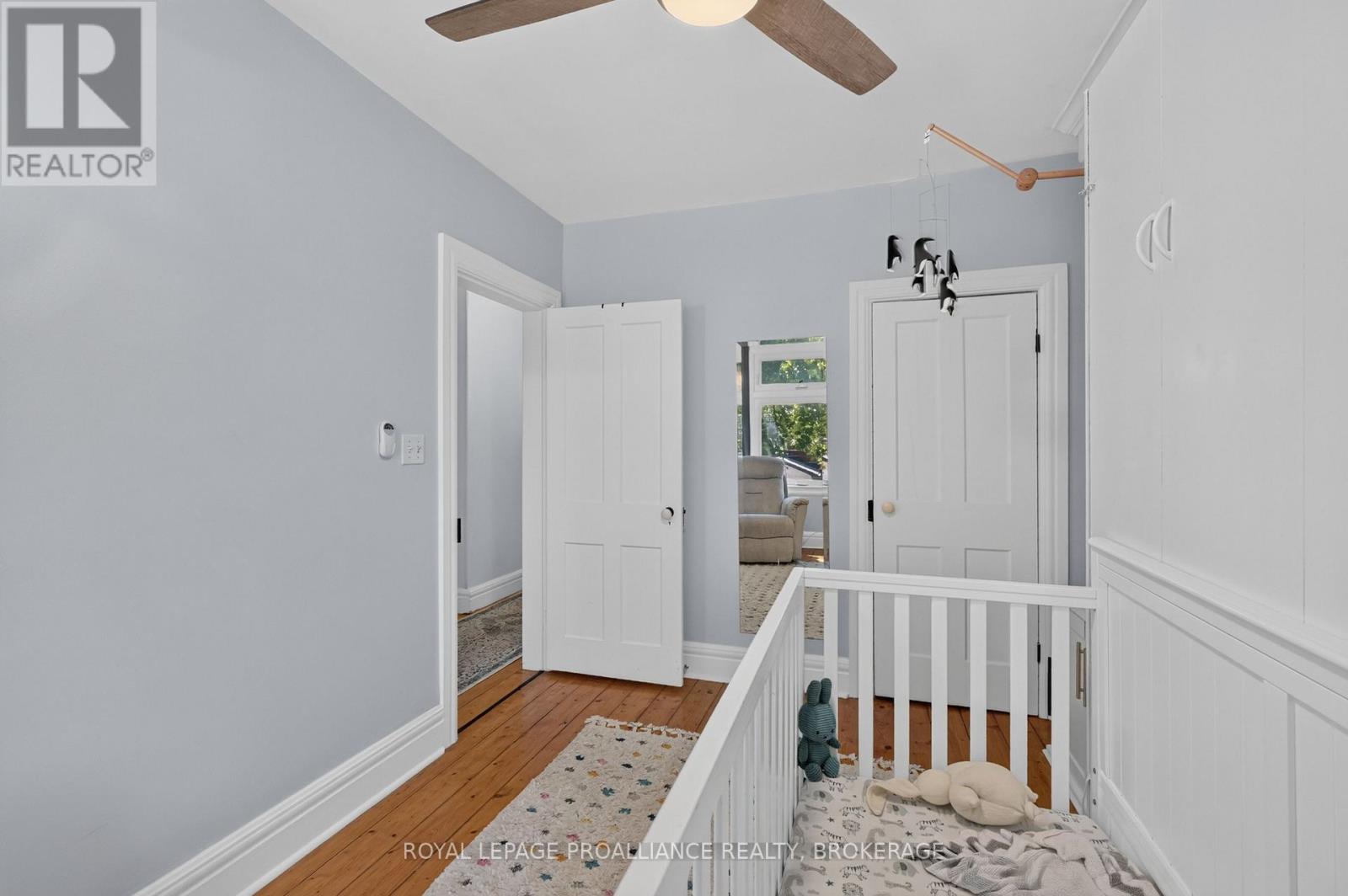 36 LIVINGSTON AVENUE - 23