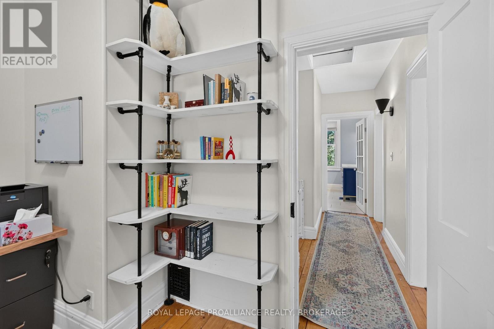 36 LIVINGSTON AVENUE - 25
