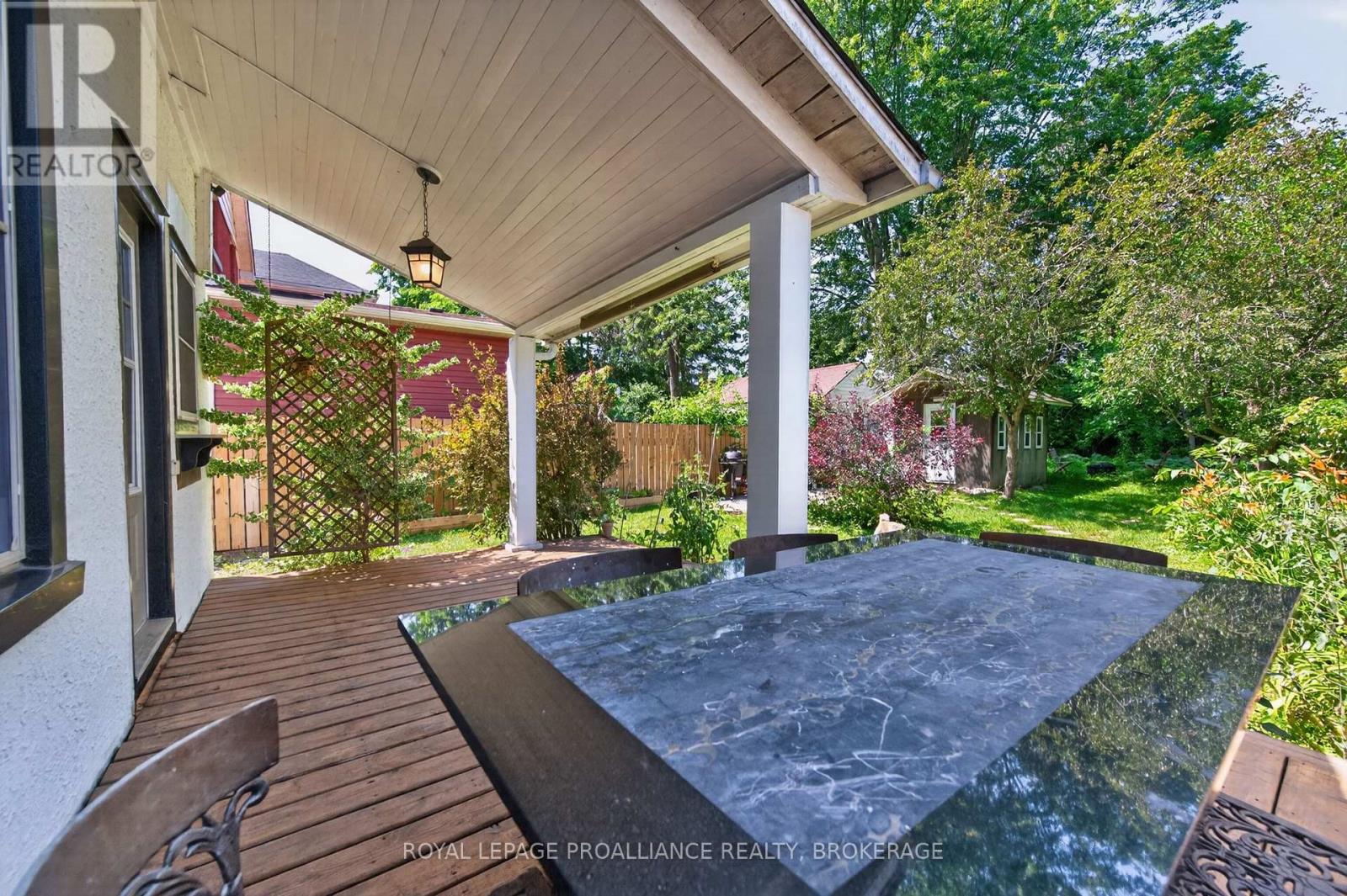 36 LIVINGSTON AVENUE - 28