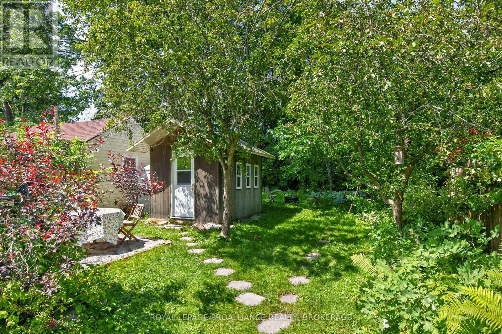 36 LIVINGSTON AVENUE - Image 30