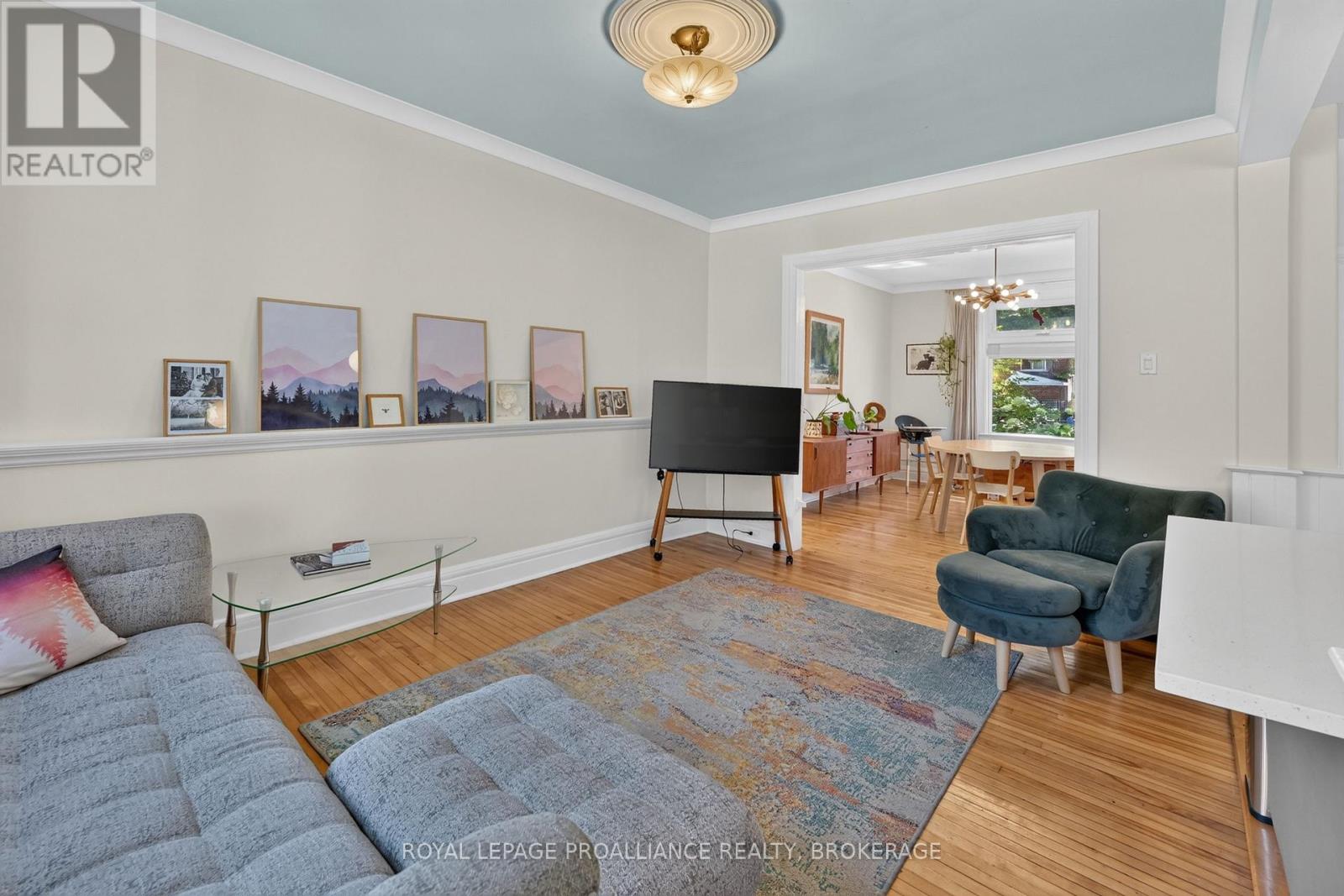 36 LIVINGSTON AVENUE - 9