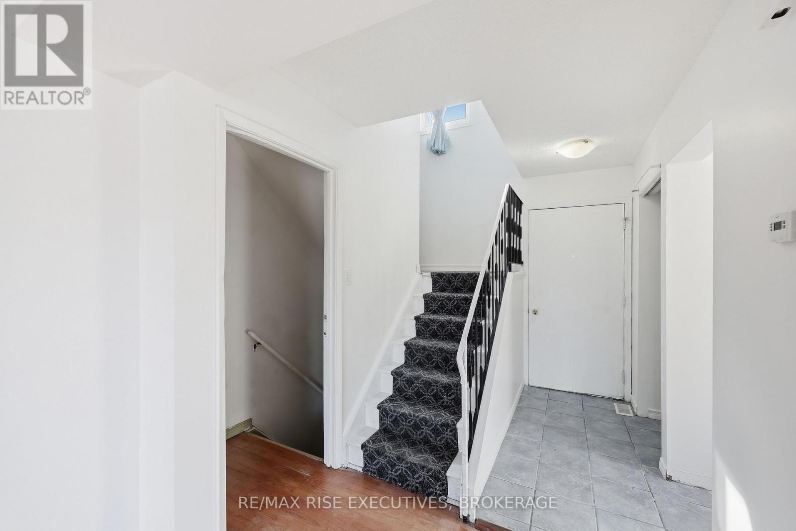 75 WYCLIFFE CRESCENT - 11