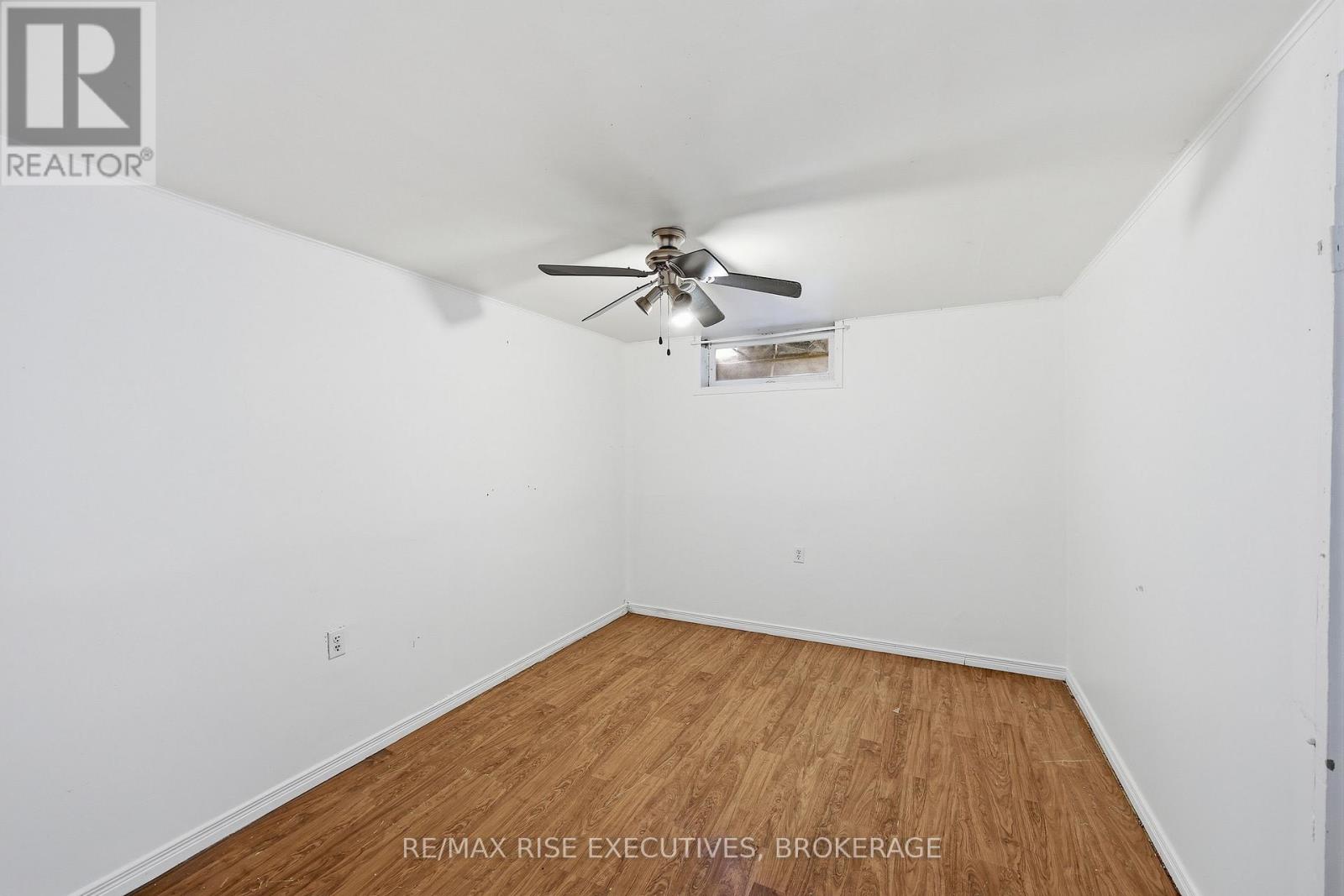75 WYCLIFFE CRESCENT - 29