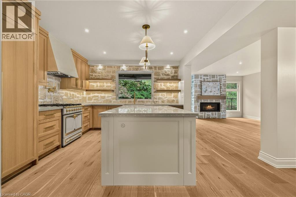 393 HESS Street S - 10