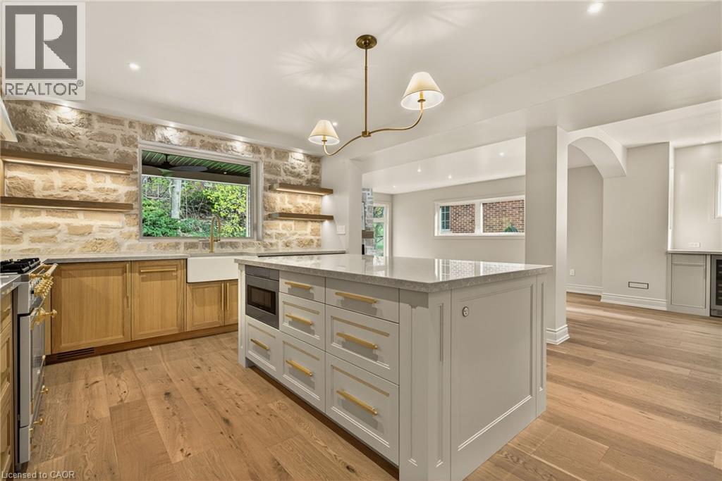 393 HESS Street S - 13