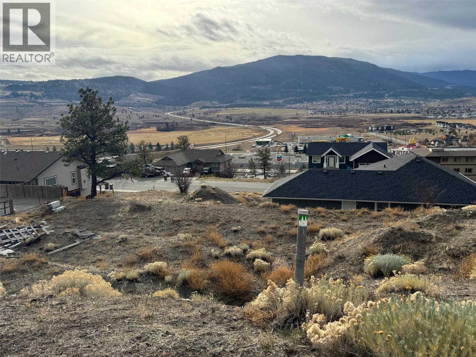 2742 Eagle Crescent, Merritt