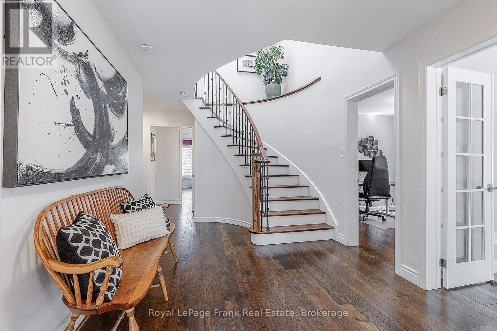 10 CORK DRIVE - 7