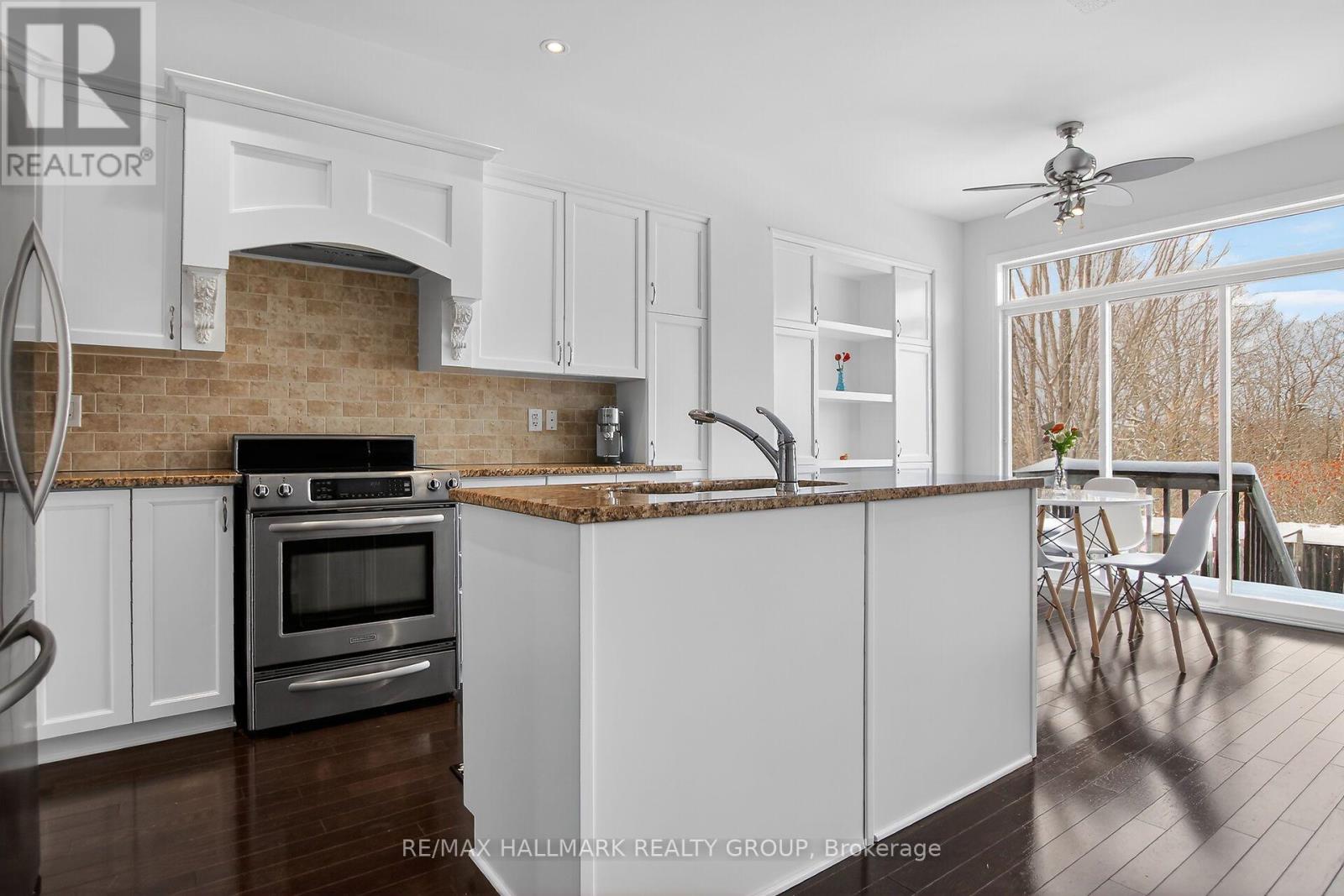 450 SULTAN STREET - 13