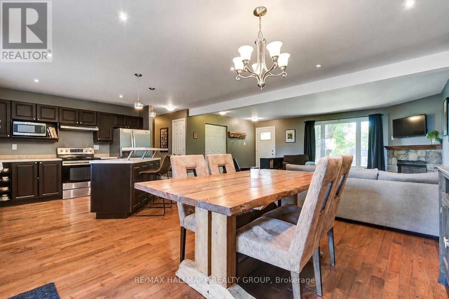 244 KEDEY STREET - 4