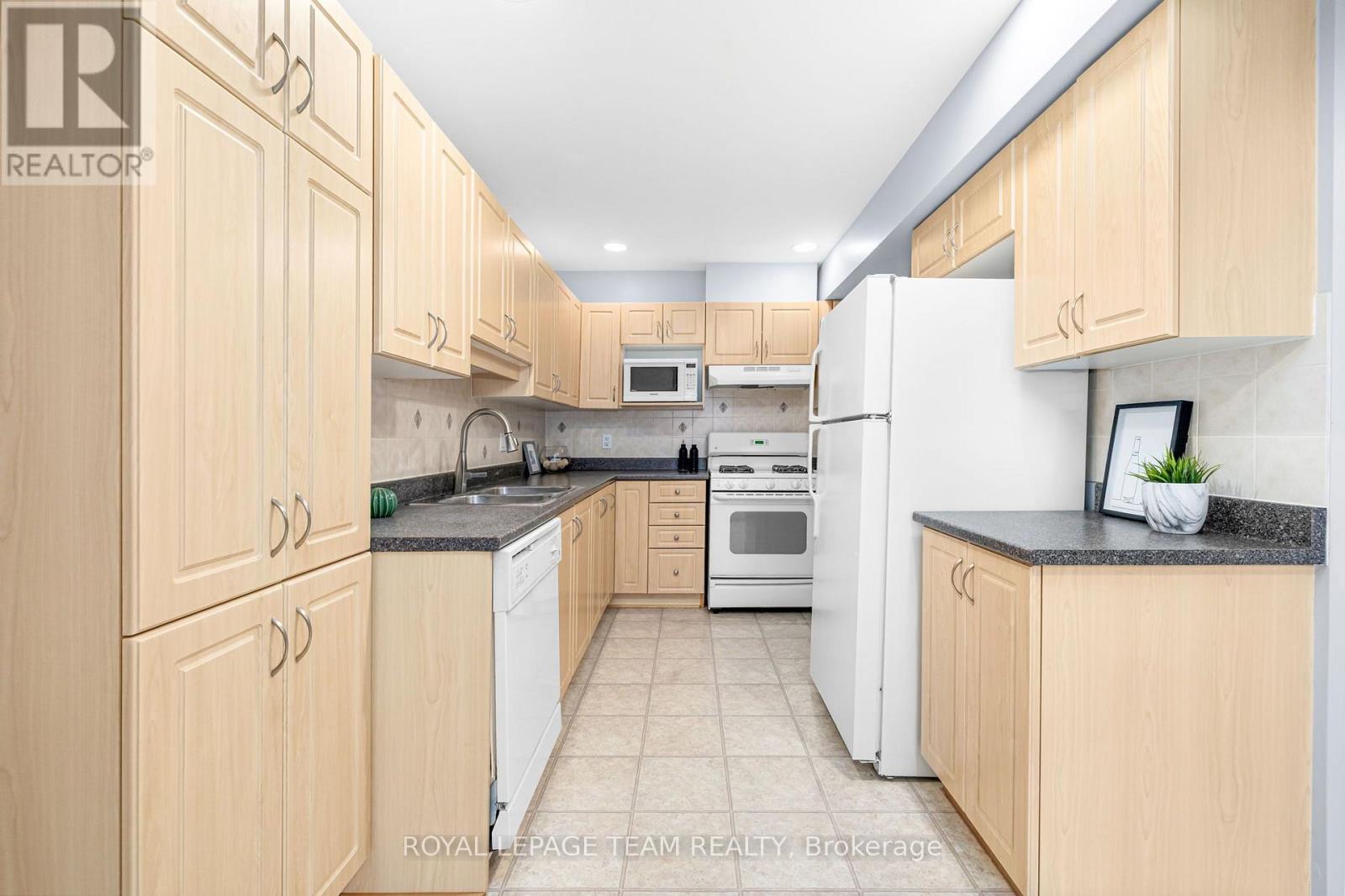 189 GRAY CRESCENT - Image 14