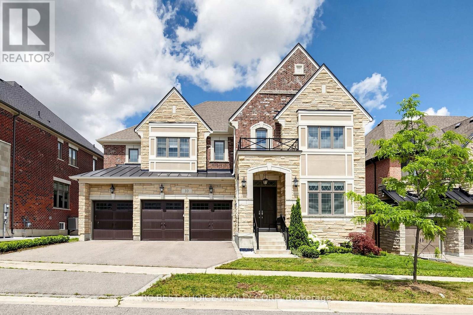 Photo of 10 Ridgepoint Road