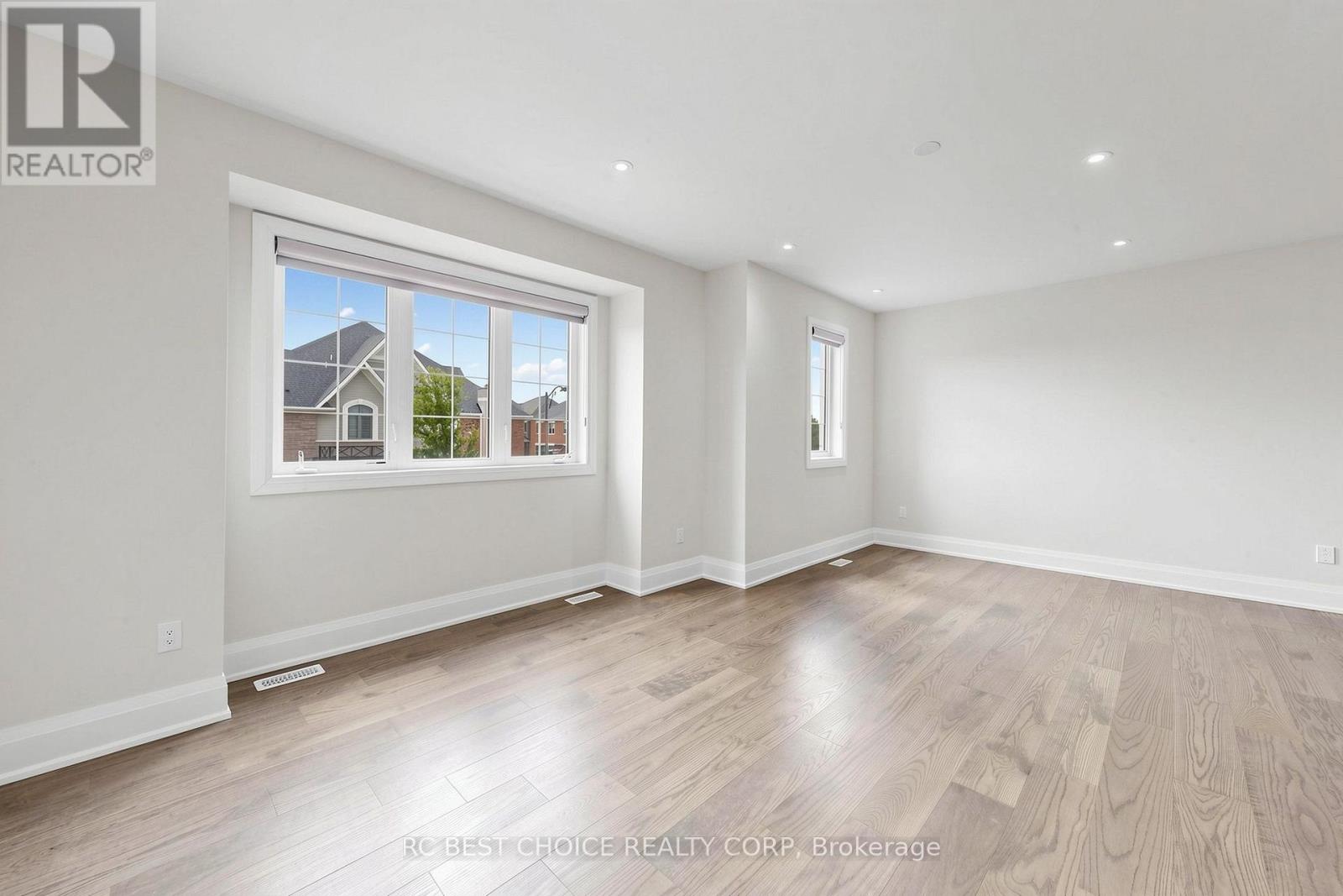 10 RIDGEPOINT ROAD - 24