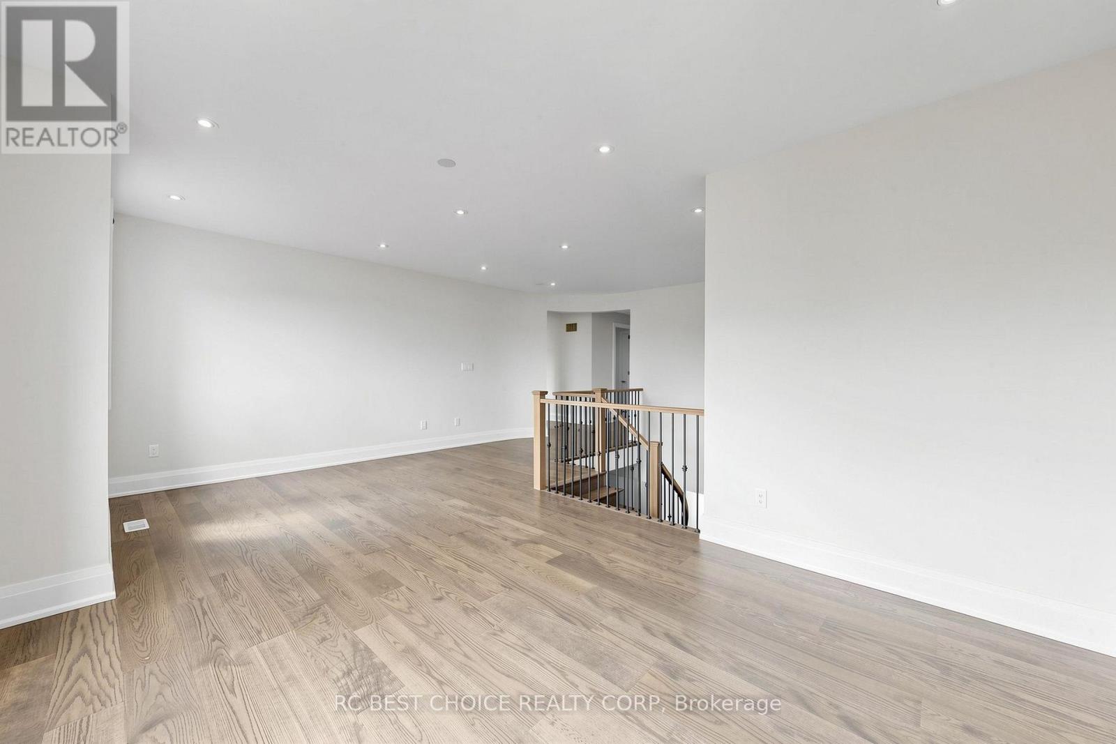 10 RIDGEPOINT ROAD - 25