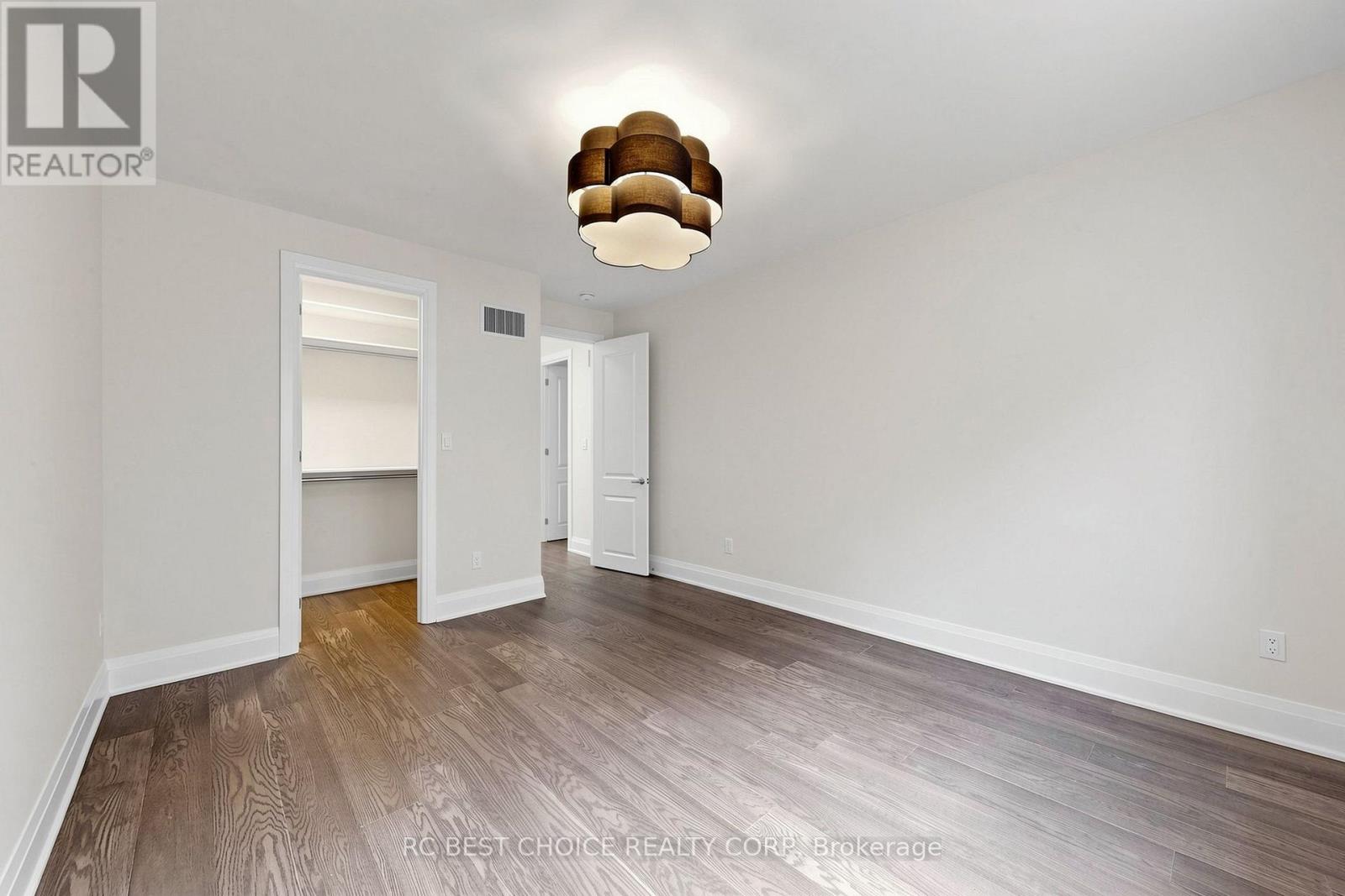 10 RIDGEPOINT ROAD - 44