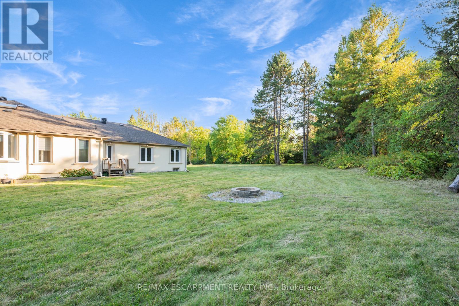 8 RIDGEWOOD DRIVE - 47