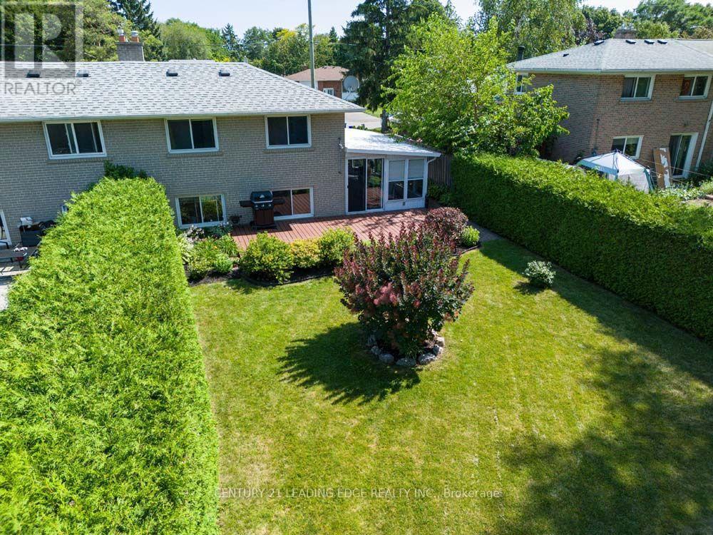 120 SHERWOOD FOREST DRIVE - Image 29