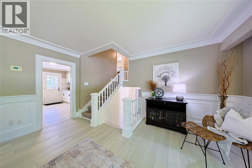 546 PRINCESS STREET - 22