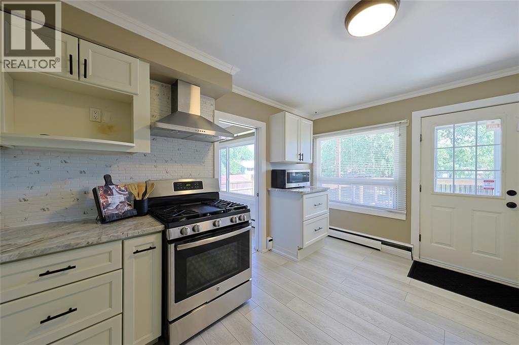 546 PRINCESS STREET - 29