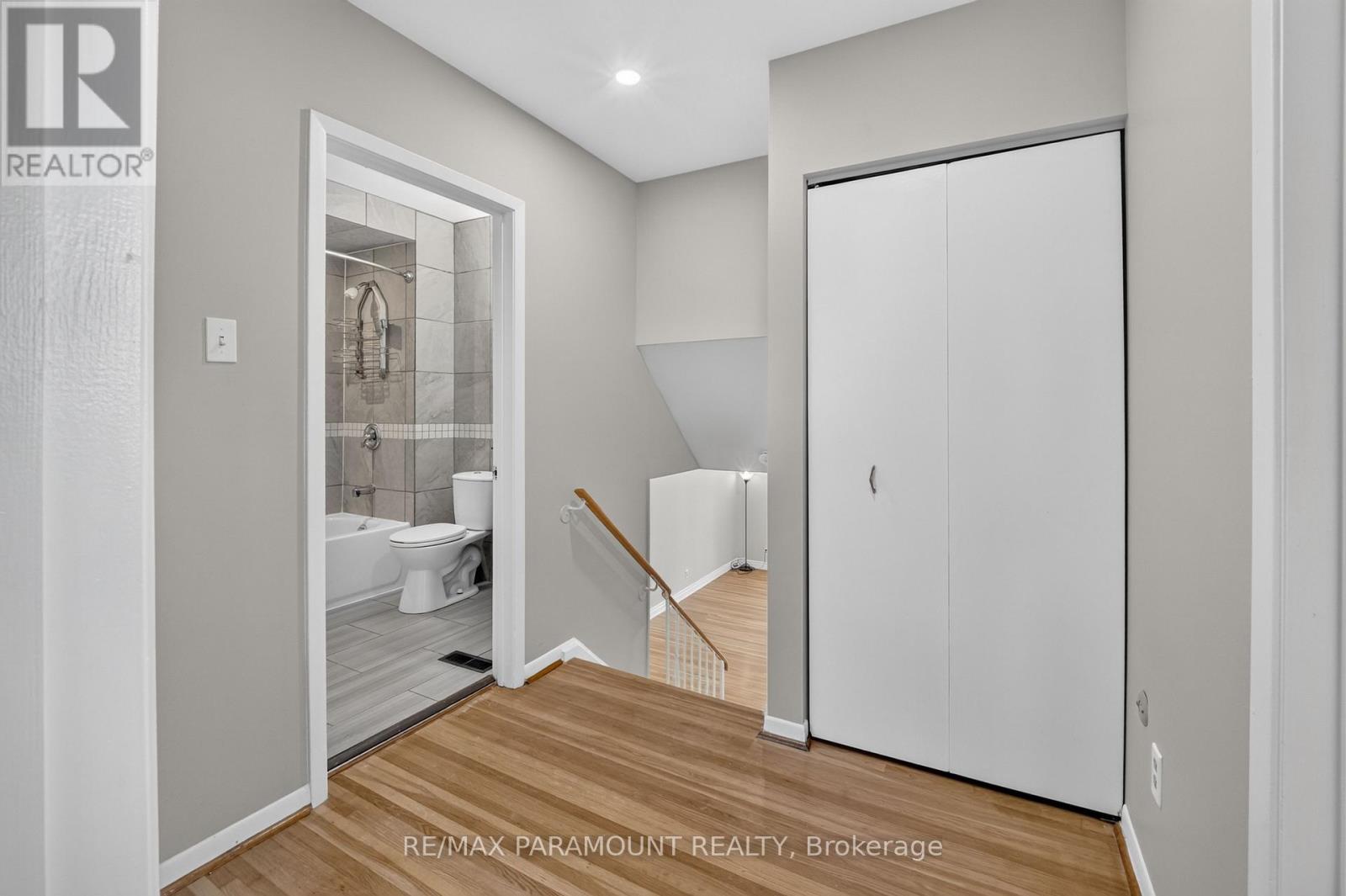 66 DONCASTER DRIVE - 15