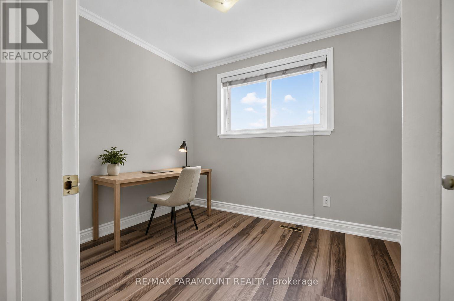 66 DONCASTER DRIVE - 21