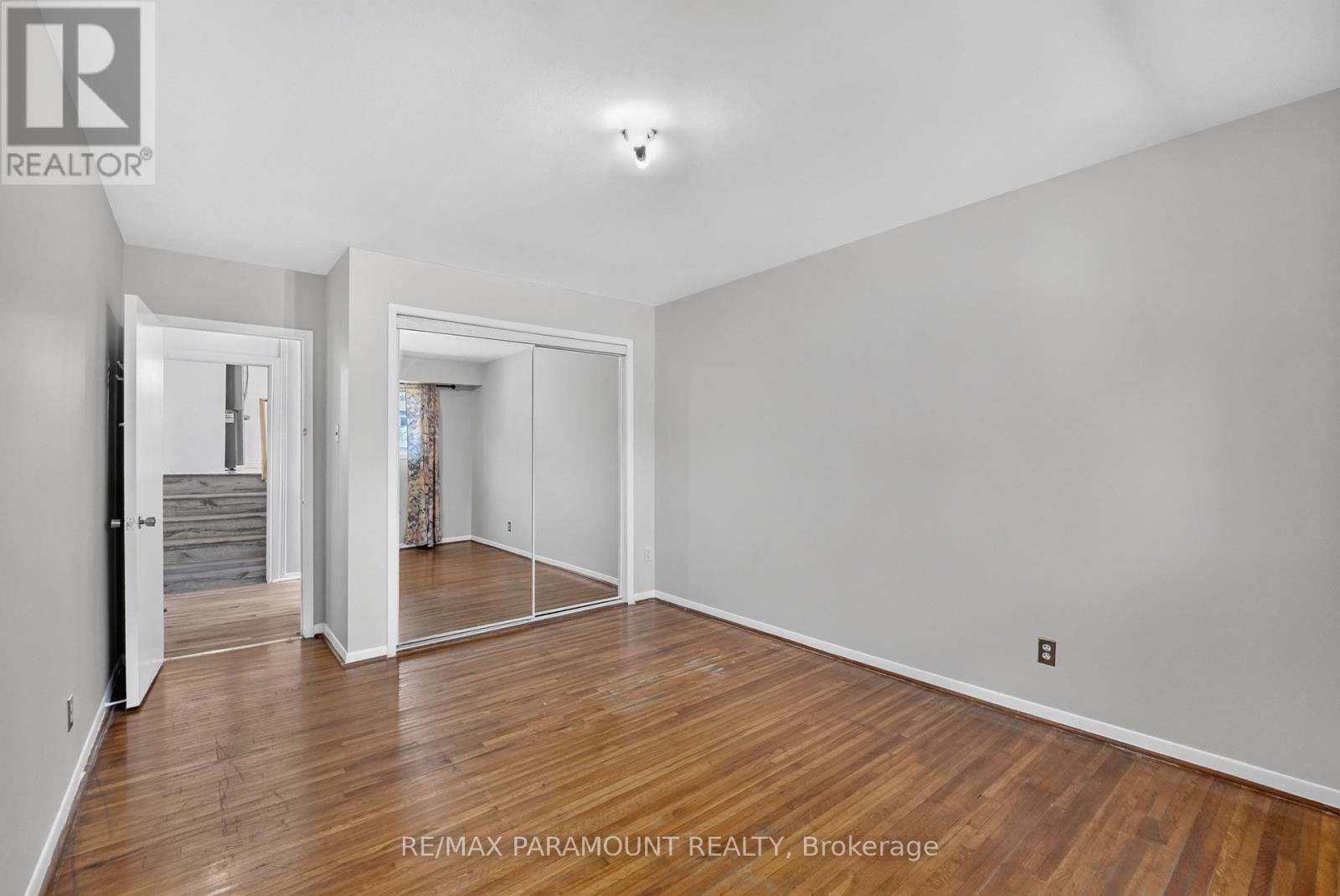 66 DONCASTER DRIVE - 24