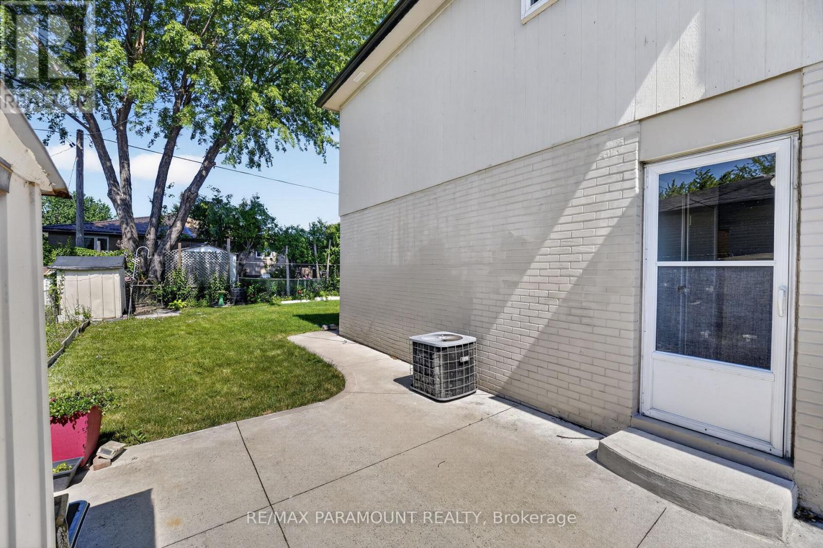66 DONCASTER DRIVE - 34