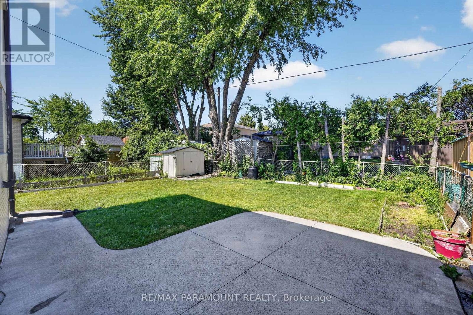 66 DONCASTER DRIVE - 35