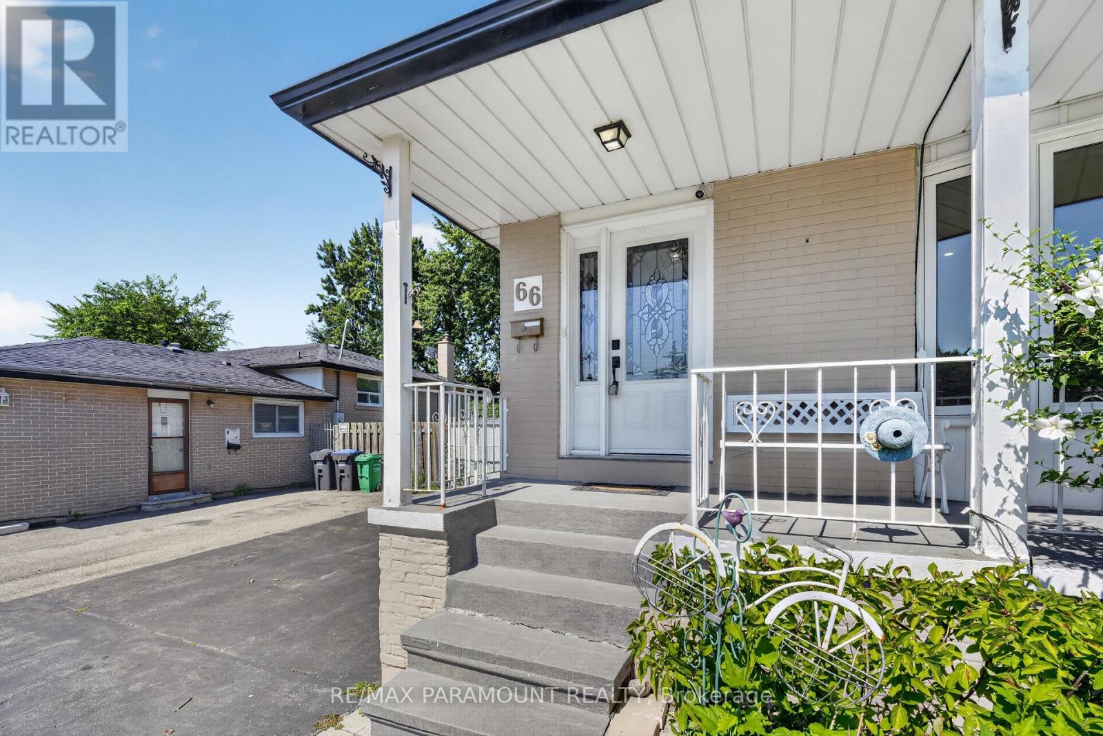 66 DONCASTER DRIVE - 4