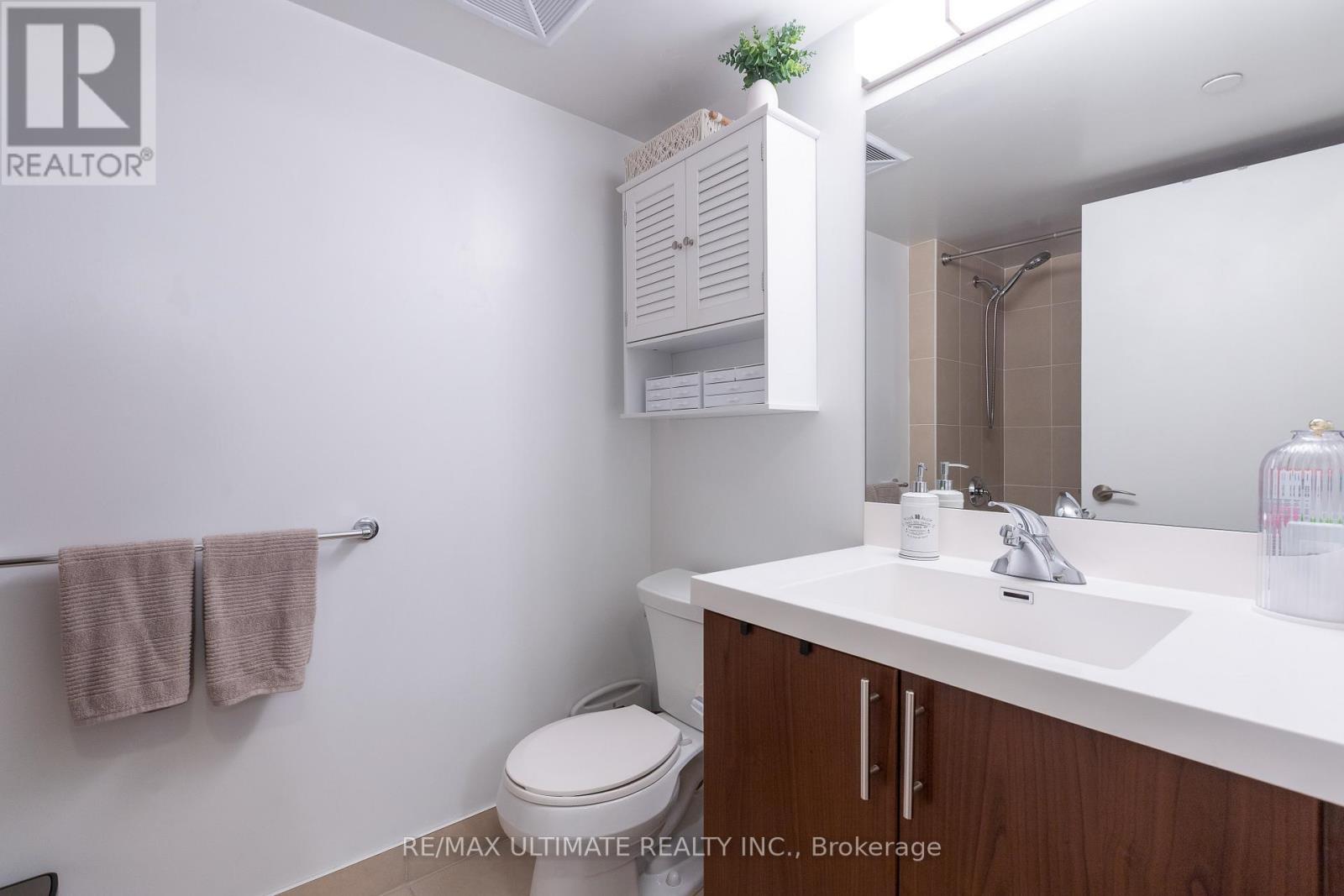 #308 830 LAWRENCE AVENUE W - 6