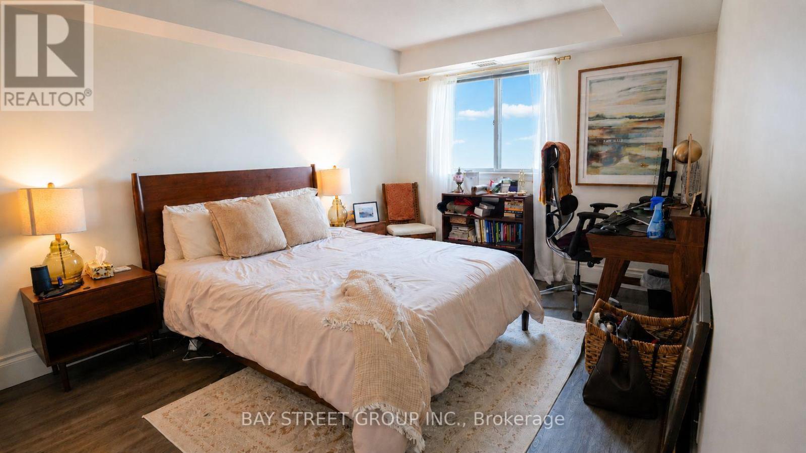 #1007 429 SOMERSET STREET W - 10