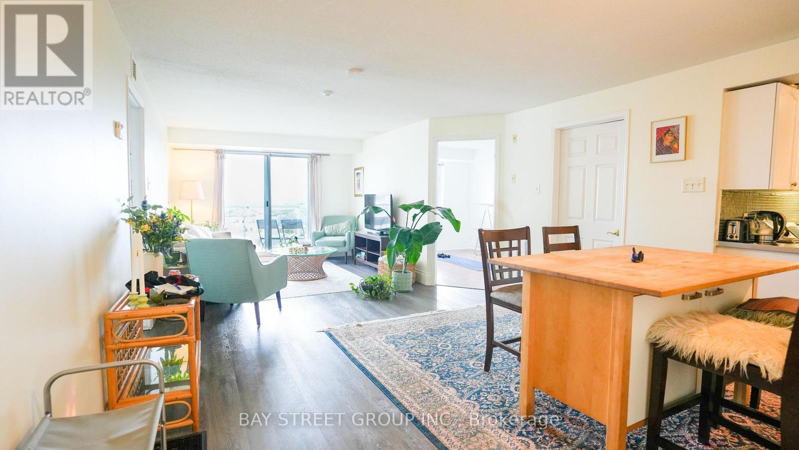#1007 429 SOMERSET STREET W - Image 3