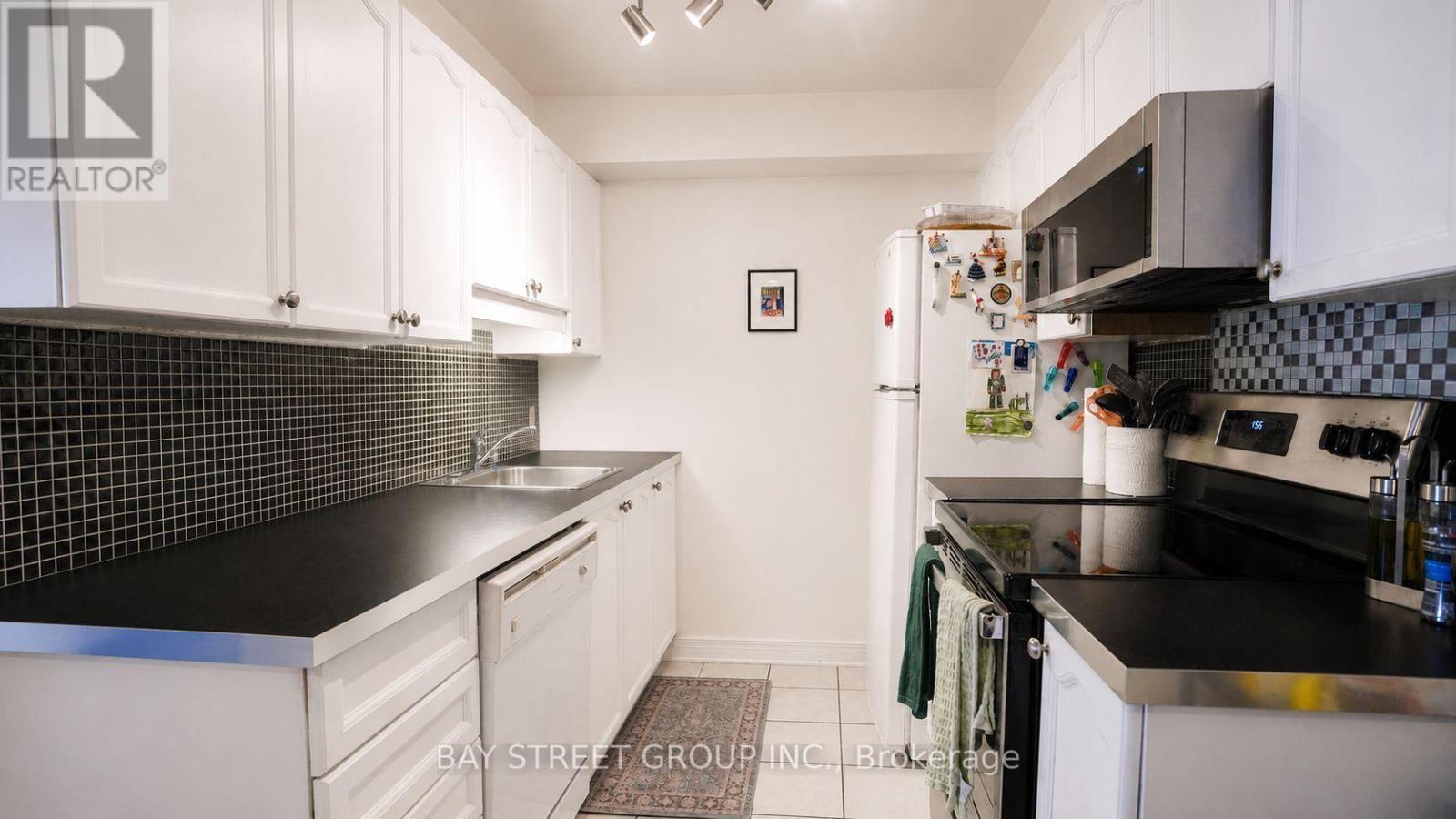 #1007 429 SOMERSET STREET W - 6