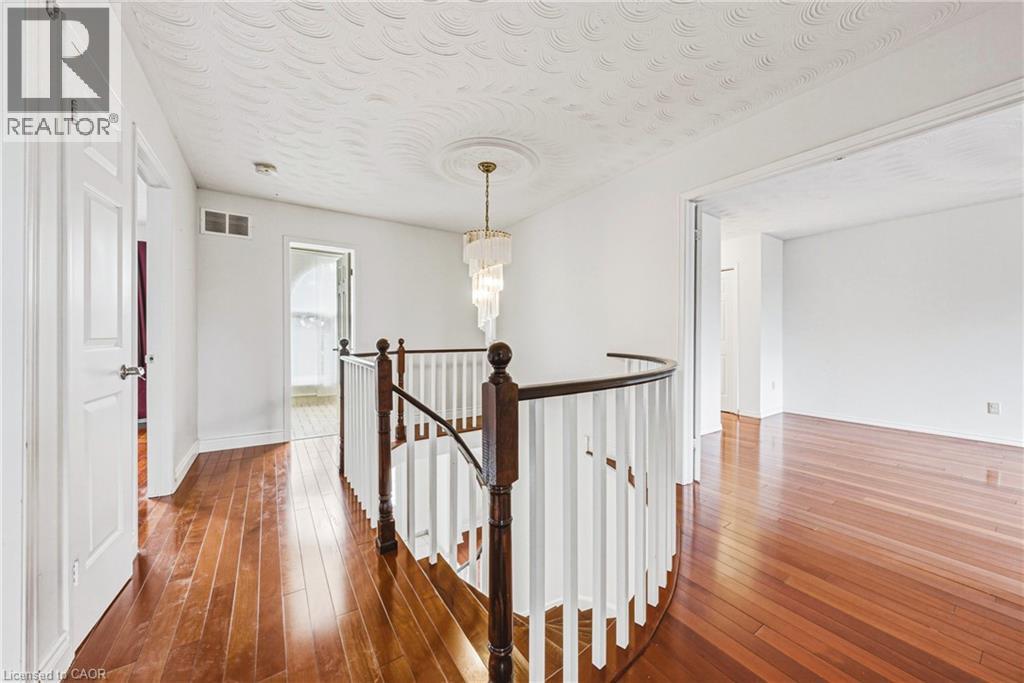 21 MOSS Boulevard - Image 18
