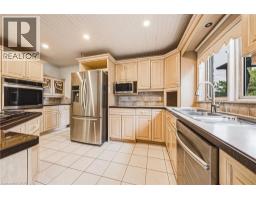 5pc Bathroom - 21 Moss Boulevard, Dundas, ON L9H6S3 Photo 7