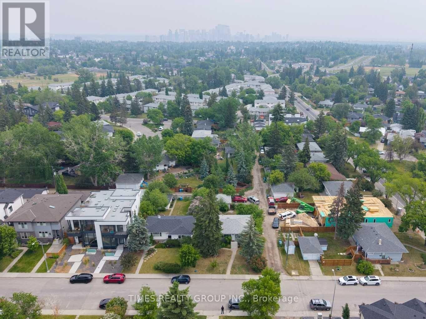 3234 KINSALE RD. SW, Calgary photo 2