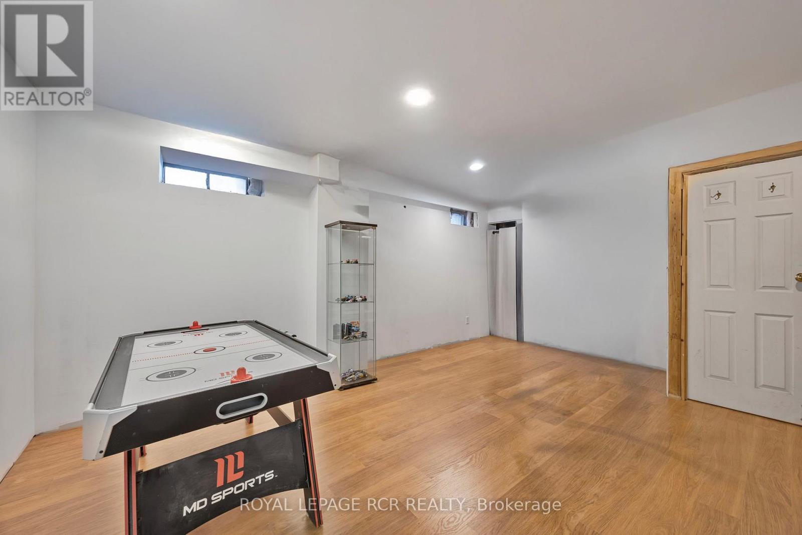18 PETER STREET - 45