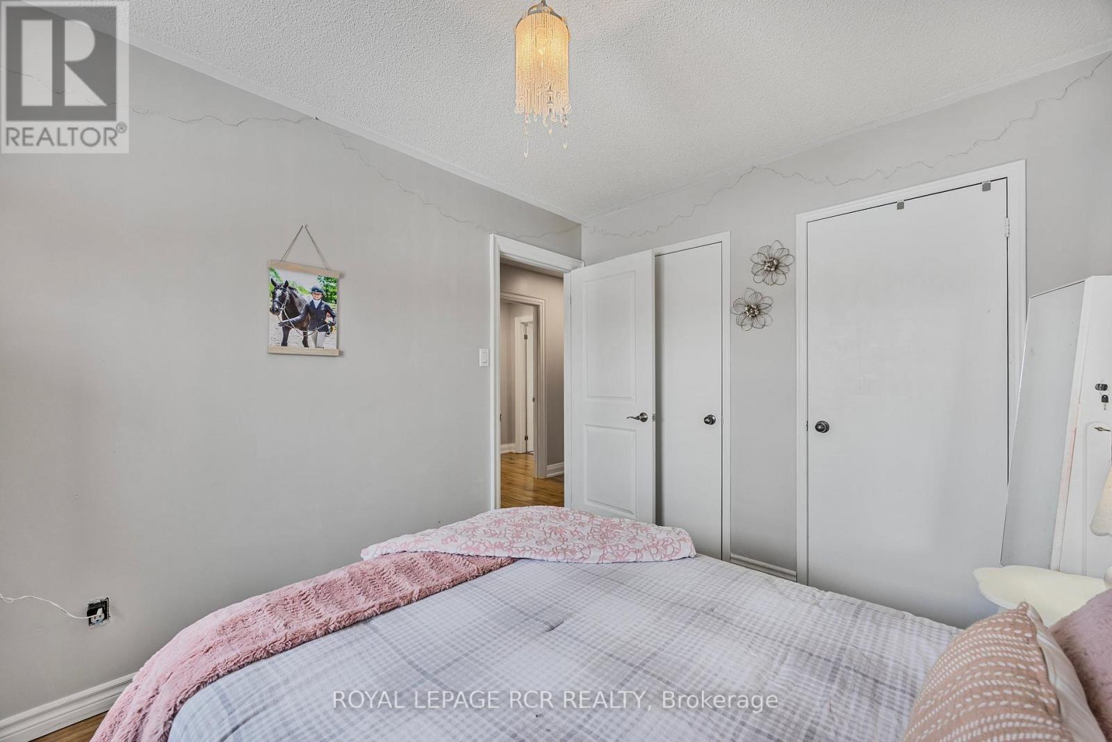 18 PETER STREET - 48