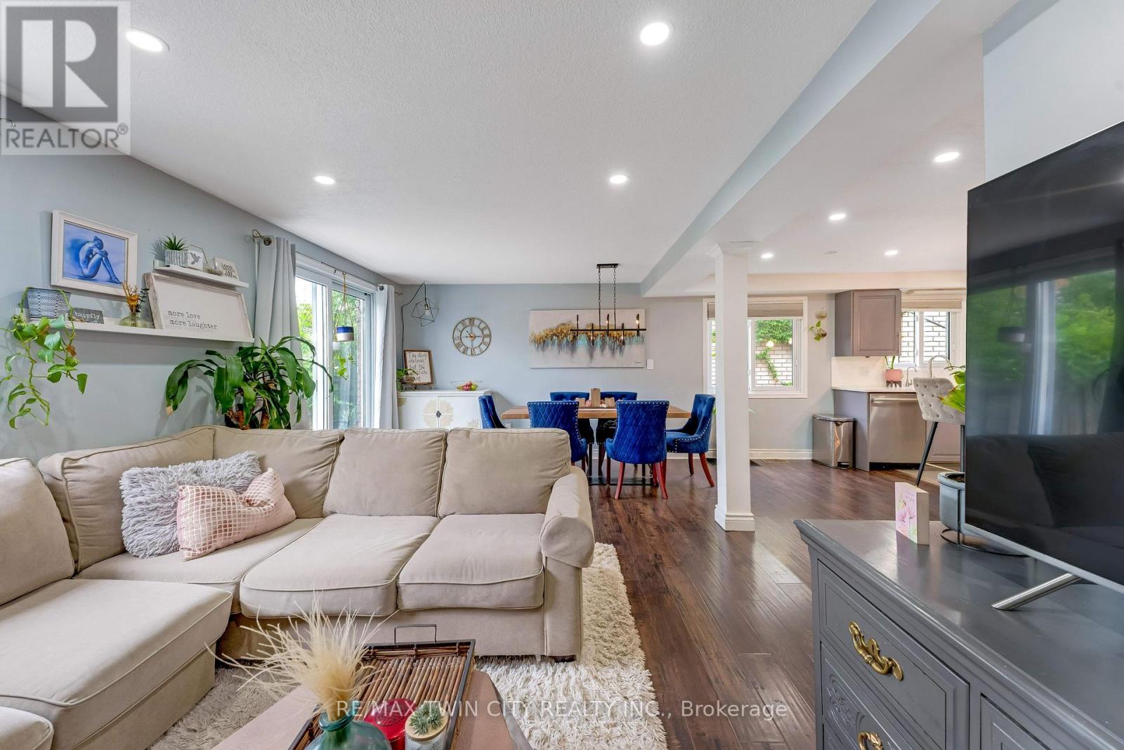 925 COPPER LEAF CRESCENT - 14