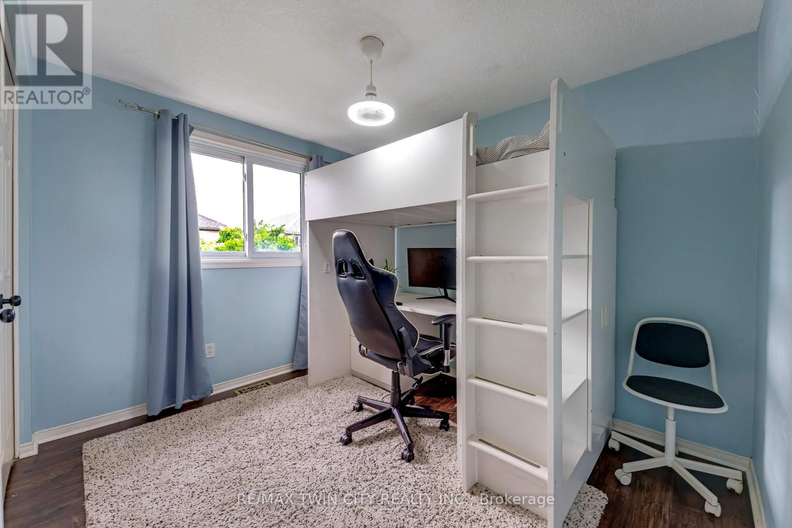 925 COPPER LEAF CRESCENT - 21